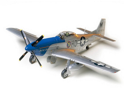 Avion de chasse P-51D Mustang 8th AF 1/48